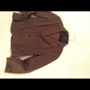 Cropped and fitted BCBG